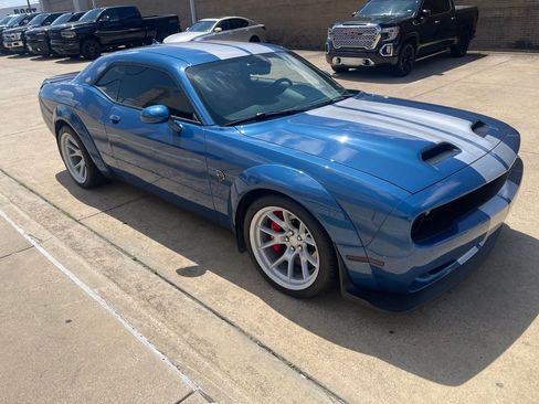 Used 2021 Dodge Challenger SRT Hellcat Redeye RWD image 8