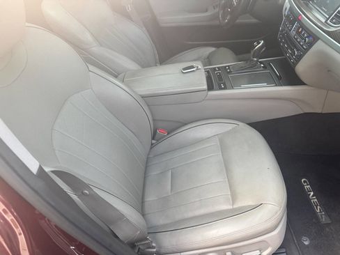 Used 2015 Hyundai Genesis 5.0 image 28