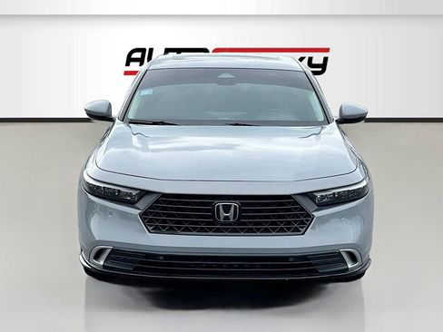 Used 2024 Honda Accord Touring image 2