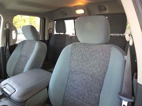 Used 2018 RAM 1500 Big Horn image 16