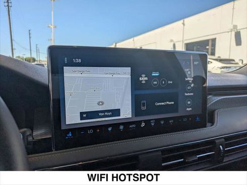 Used 2024 Lincoln Corsair Reserve w/ Equipment Group 201A image 17