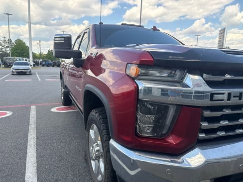 Used 2022 Chevrolet Silverado 2500 LTZ w/ LTZ Premium Package AWD/4WD image 2