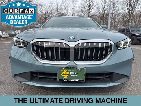 Used 2025 BMW 530i xDrive w/ Premium Package AWD/4WD image 2