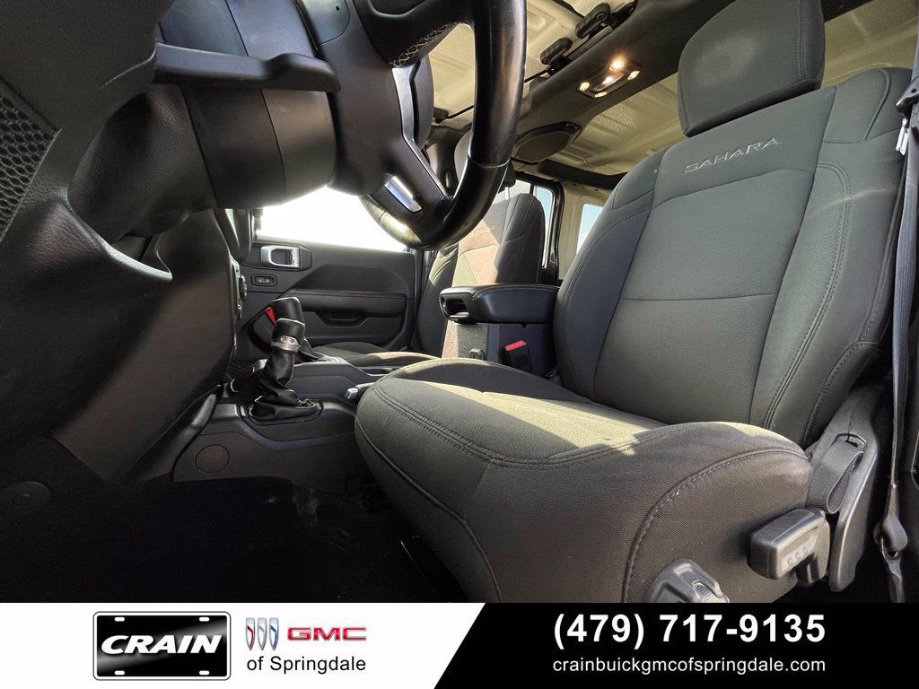 Used 2020 Jeep Wrangler Unlimited Sahara AWD/4WD image 23