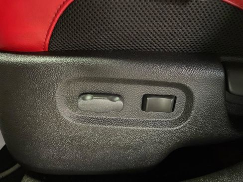 Used 2009 Chevrolet HHR SS image 29