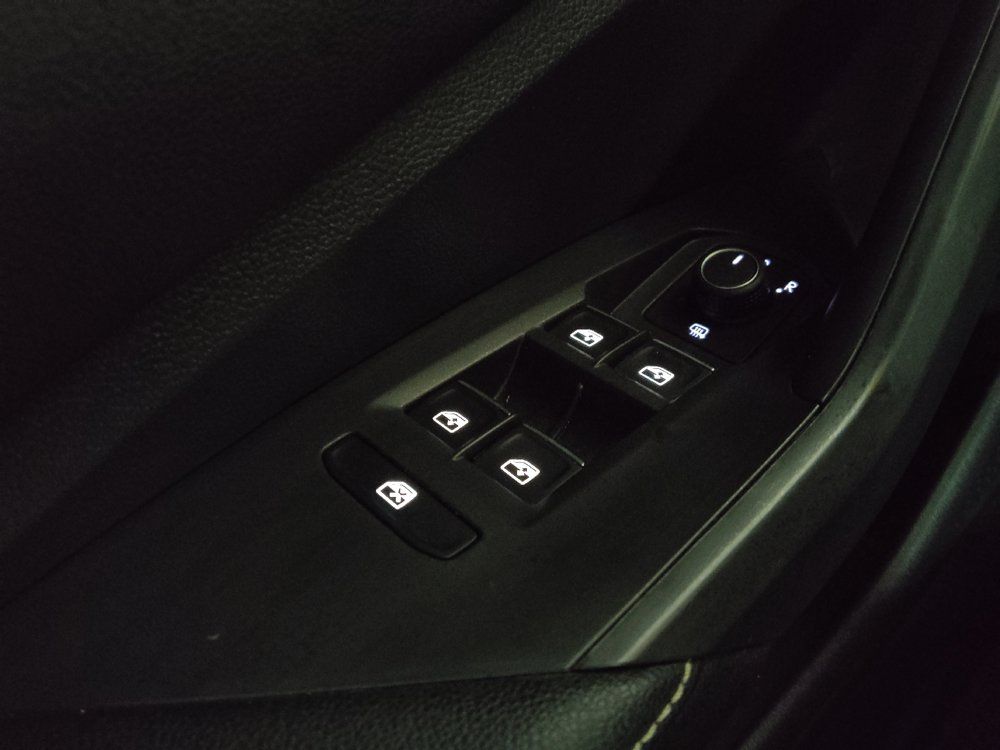Used 2024 Volkswagen Jetta SE FWD image 27