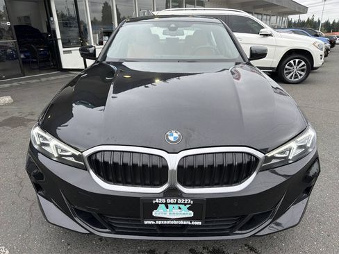 Used 2025 BMW 330i xDrive Sedan w/ Premium Package AWD/4WD image 11