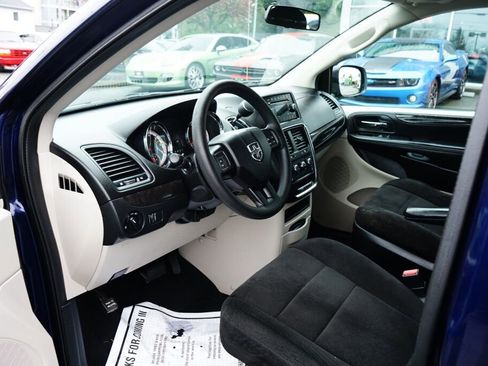 Used 2012 Dodge Grand Caravan American Value Package image 8