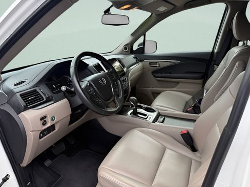 Used 2018 Honda Ridgeline RTL-T image 4