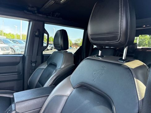 Used 2025 Ford Bronco Outer Banks AWD/4WD image 24