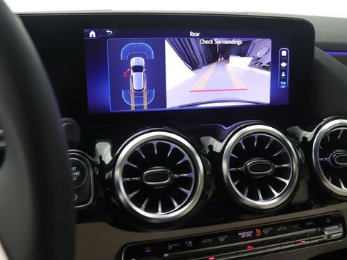 Certified 2025 Mercedes-Benz GLA 250 image 16