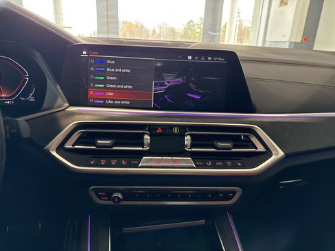 Used 2022 BMW X5 xDrive40i w/ M Sport Package image 26