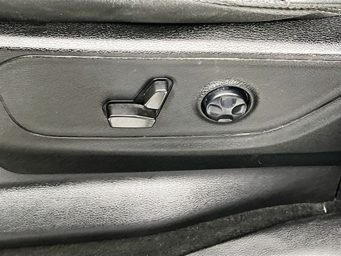Used 2021 RAM 1500 Big Horn RWD image 15