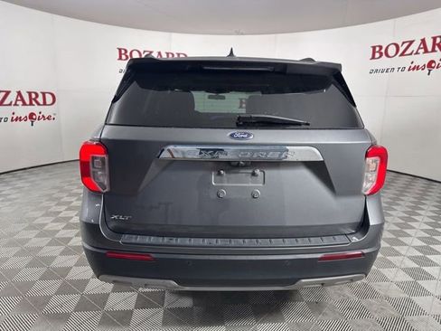 Used 2021 Ford Explorer XLT w/ Equipment Group 202A image 7