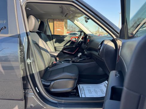 Used 2021 Kia Soul Turbo image 17