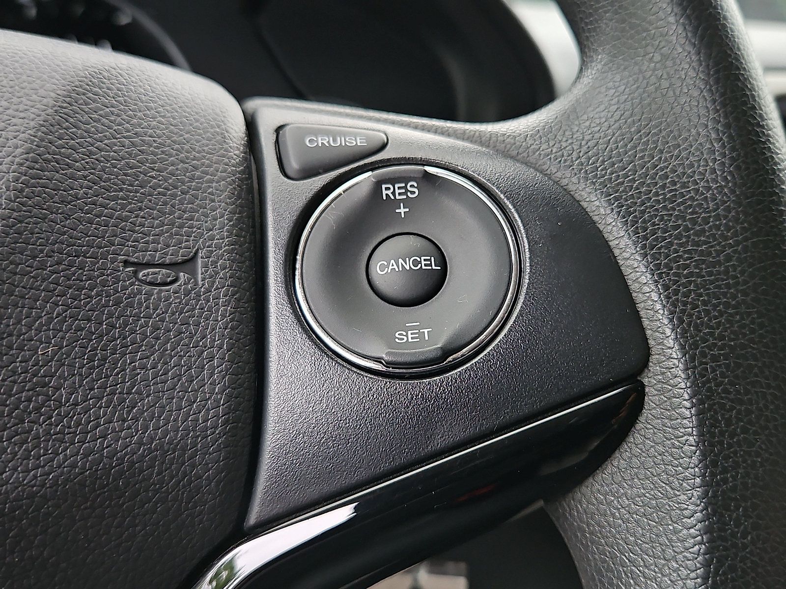 Used 2022 Honda HR-V LX image 17