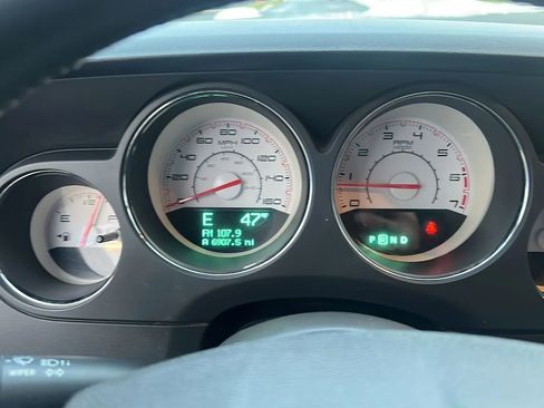 Used 2012 Dodge Challenger R/T image 21