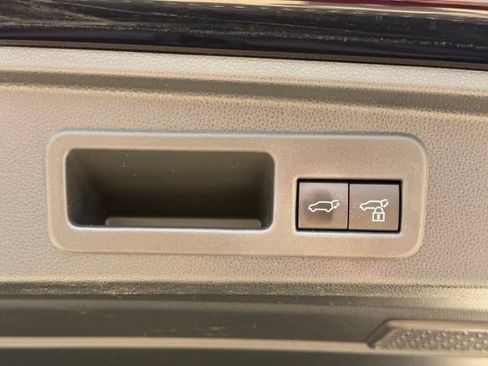 Certified 2025 Toyota 4Runner TRD Off-Road Premium AWD/4WD image 46