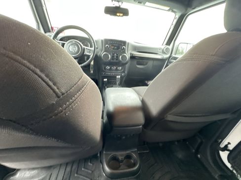 Used 2017 Jeep Wrangler Unlimited Sport w/ Quick Order Package 24S image 19