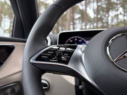 New 2026 Mercedes-Benz GLC 300 4MATIC image 23