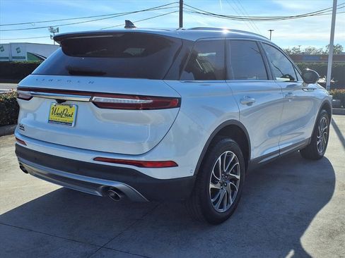 Certified 2021 Lincoln Corsair FWD image 2