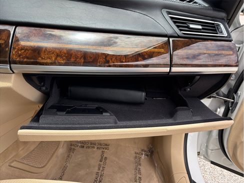 Used 2015 BMW 750Li RWD image 49