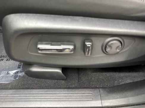 Used 2025 Honda CR-V EX-L image 30