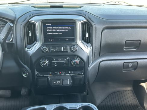 Certified 2020 Chevrolet Silverado 1500 LT Trail Boss AWD/4WD image 17