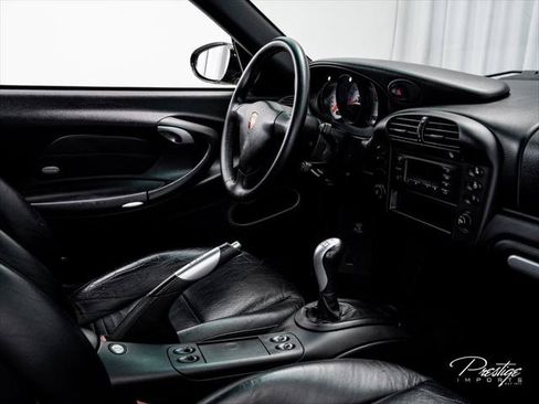 Used 2004 Porsche 911 GT3 RWD image 40