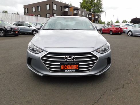 Used 2017 Hyundai Elantra SE FWD image 16