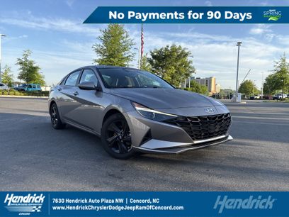 Used 2023 Hyundai Elantra Blue