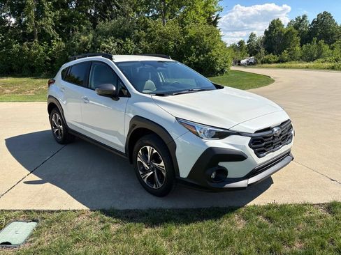 Used 2024 Subaru Crosstrek 2.0i Premium w/ Crosstrek Mirror Package AWD/4WD image 11