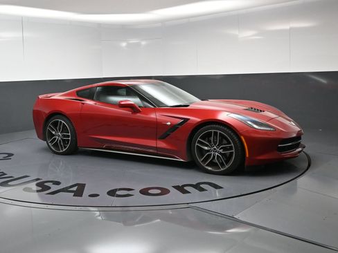 Used 2015 Chevrolet Corvette Stingray Coupe RWD image 15
