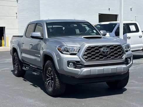 Used 2021 Toyota Tacoma TRD Sport w/ Technology Package image 1