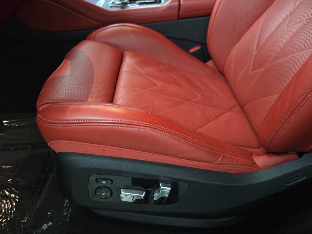Used 2023 BMW XM AWD/4WD image 30