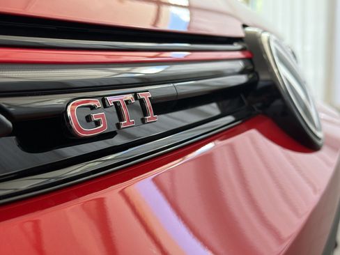 New 2026 Volkswagen GTI SE FWD image 37