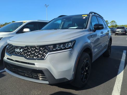 Certified 2023 Kia Sorento S w/ Panoramic Sunroof Package image 3