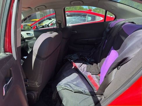 Used 2015 Chevrolet Sonic LT FWD image 9