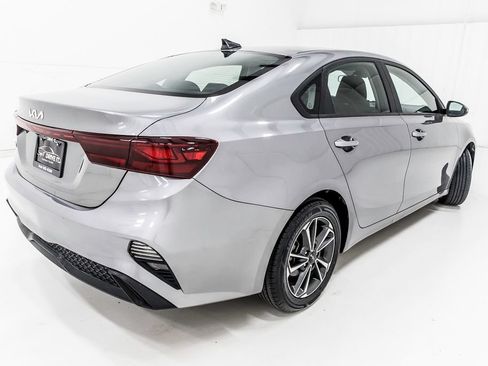 Used 2024 Kia Forte LXS FWD image 6