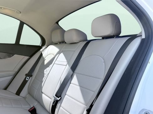 Used 2021 Mercedes-Benz C 300 Sedan image 16