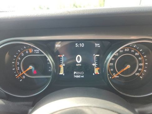 Used 2019 Jeep Wrangler Unlimited Sahara AWD/4WD image 43