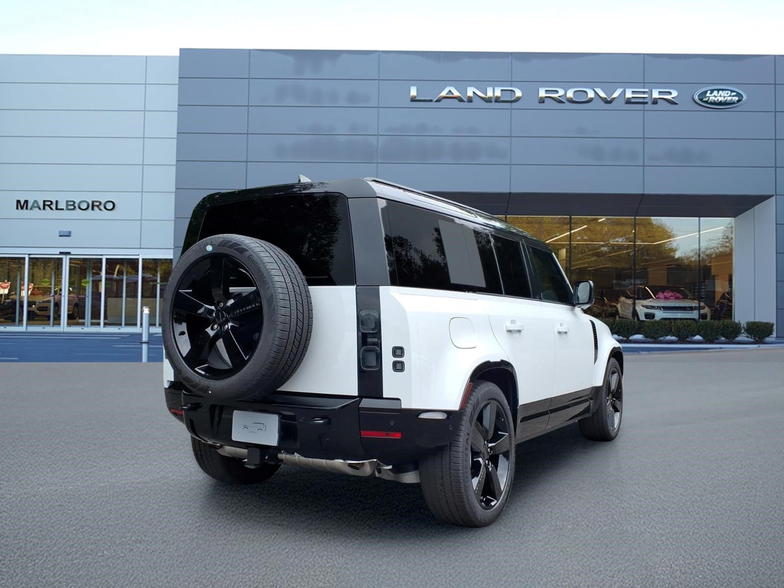 New 2026 Land Rover Defender 110 X-Dynamic SE AWD/4WD image 2