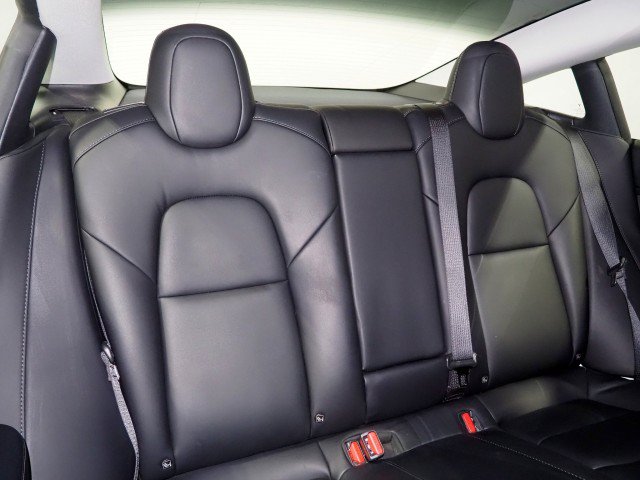 Used 2023 Tesla Model 3 RWD image 17