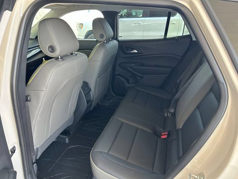 New 2026 Chevrolet Trax ACTIV w/ Driver Confidence Package FWD image 11
