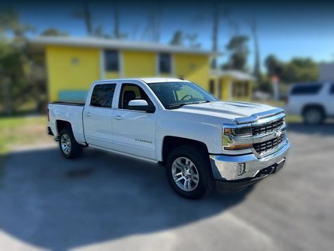 Used 2017 Chevrolet Silverado 1500 LT w/ All Star Edition image 3