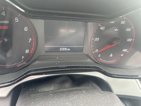 Used 2024 Chevrolet Trax RS w/ Sunroof Package FWD image 15