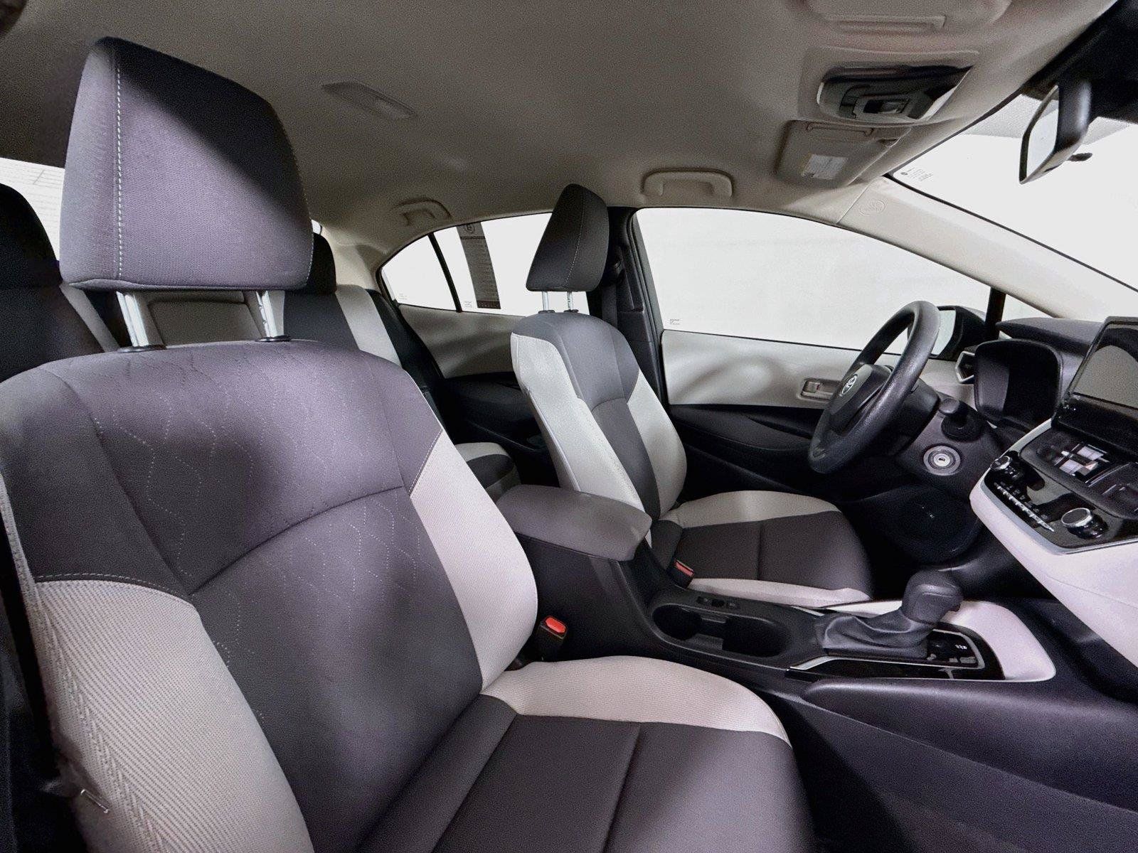 Used 2026 Toyota Corolla LE FWD image 40