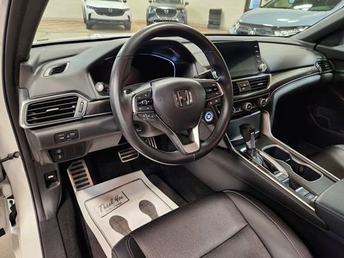 Used 2018 Honda Accord Sport image 13