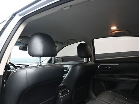 Used 2017 Nissan Altima 2.5 SL FWD image 18