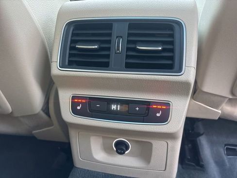 Used 2018 Audi Q5 2.0T Premium Plus w/ Premium Plus Package image 15